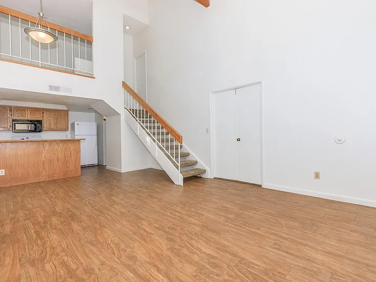 Rio Cancion Apartments — Photo 98