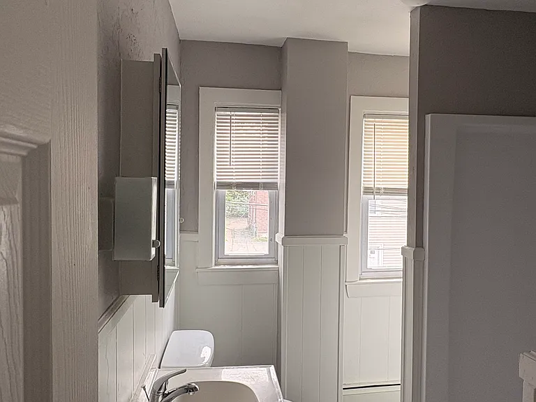 19 Saint Elizabeth St #4 — Photo 11