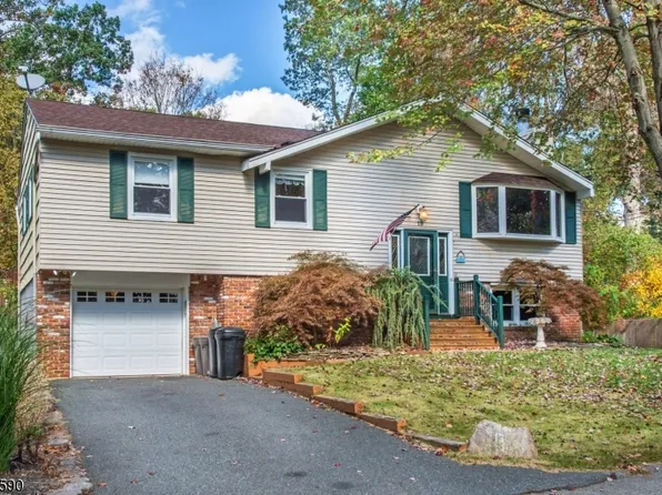 13 Shears Rd, Hopatcong Boro, NJ 07874
