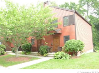 50 Courtland Dr, Groton, CT 06340