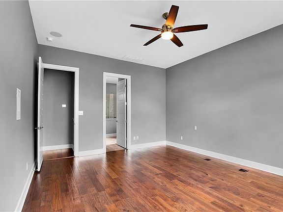 5th image of 15601 Cinca Terra Dr