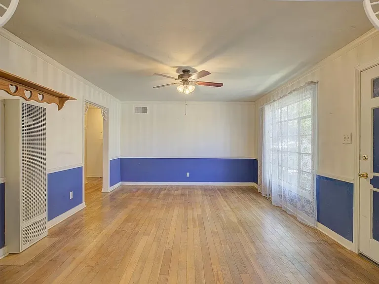 2230 Edgewater Rd — Photo 5