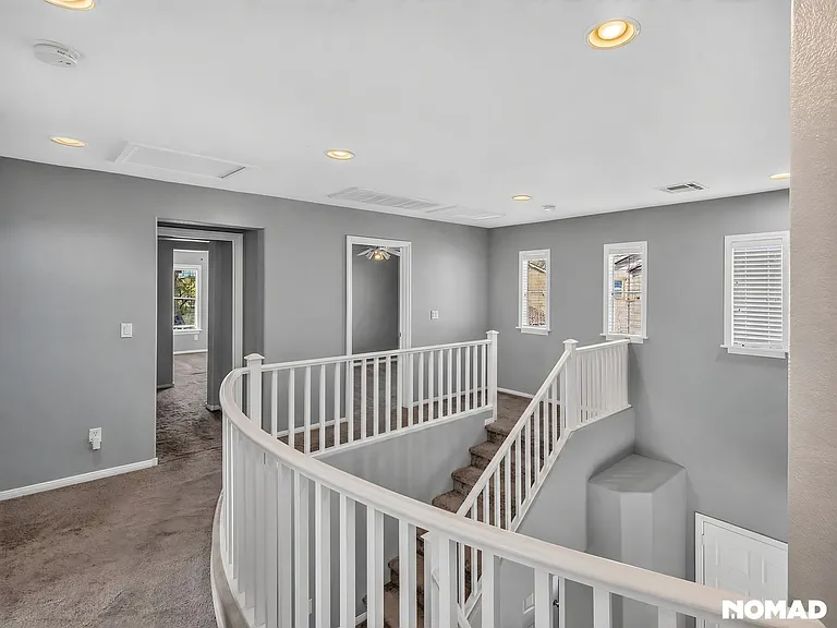 8528 Myrsine Ct — Photo 15