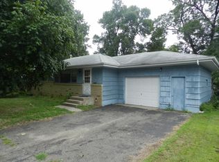 6430 Lee Ave N, Brooklyn Center, MN 55429