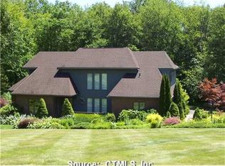 46 Oxbow Ln, Northford, CT 06472
