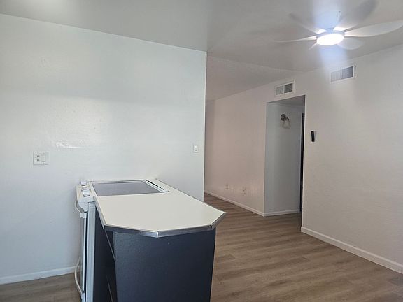 3rd image of 1022 & 1024 S Dorsey Ln #4