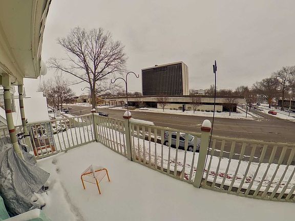 5th image of 728 Poyntz Ave APT 3