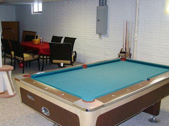 basement...pool table stays!