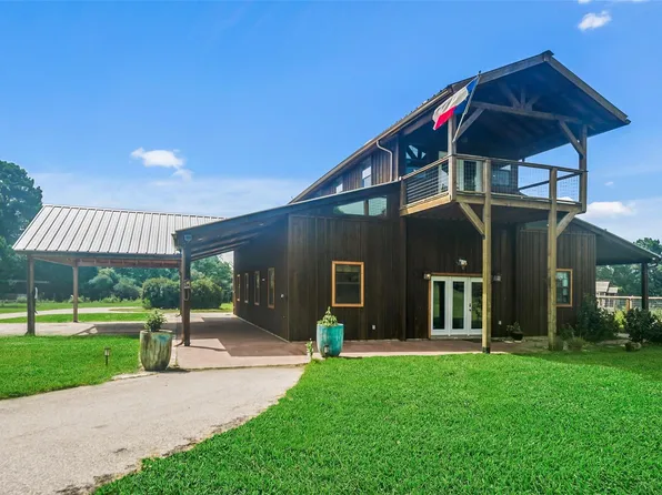 26534 Mitchell Rd, Hempstead, TX 77445