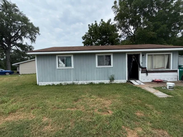 1060 Water St, Cahokia, IL 62206