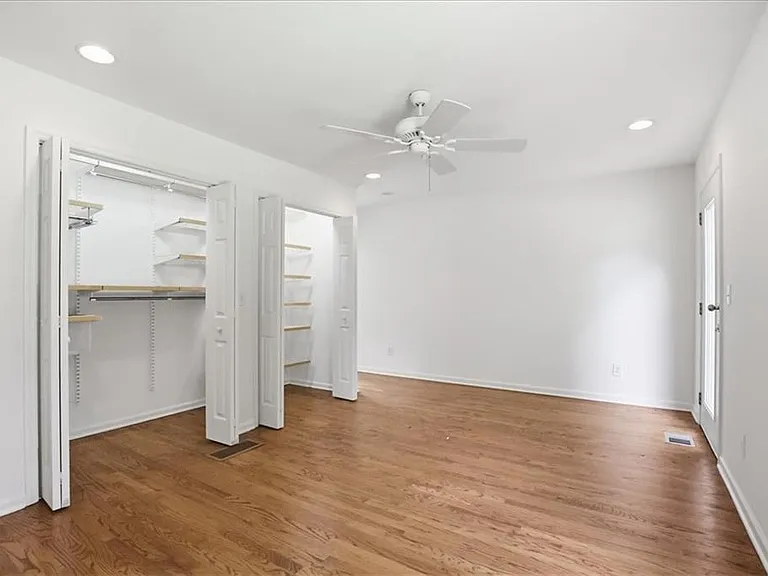 1464 Hawthorne Ave NW — Photo 20