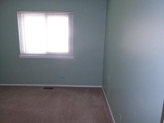 3rd image of 349 Newgate Ct Unit D1