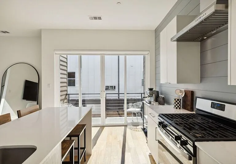1514 N Washington Ave #102 — Photo 14