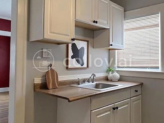 3rd image of 97 W Rundell St