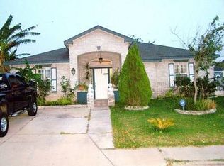 1909 Denmark Ln, Laredo, TX 78045