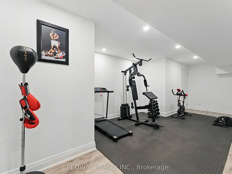 24410 Thorah Park Blvd — Photo 35