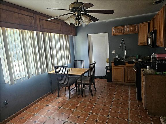 3rd image of 44 W Summit St