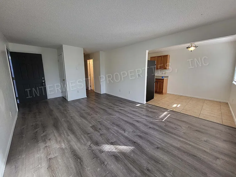 4700 Falls View Ave #4 — Photo 5
