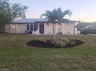 2102 SE 8th Ter, Cape Coral, FL 33990