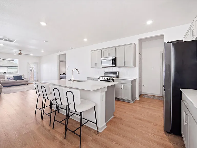 515 Millbrook Blvd — Photo 12