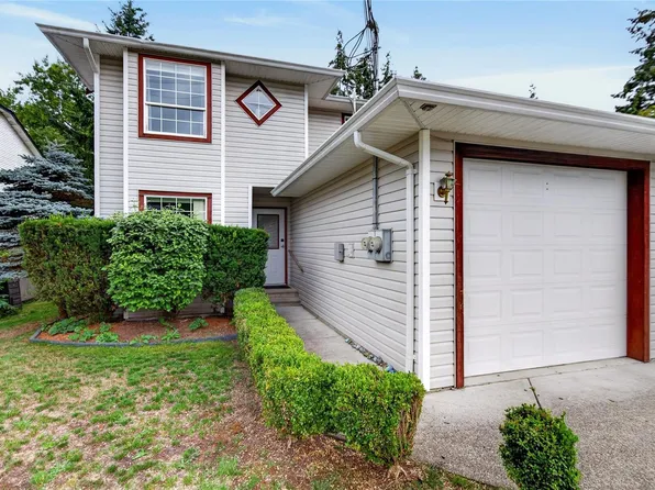 1820 1st St #A, Courtenay, BC V9N 6V5