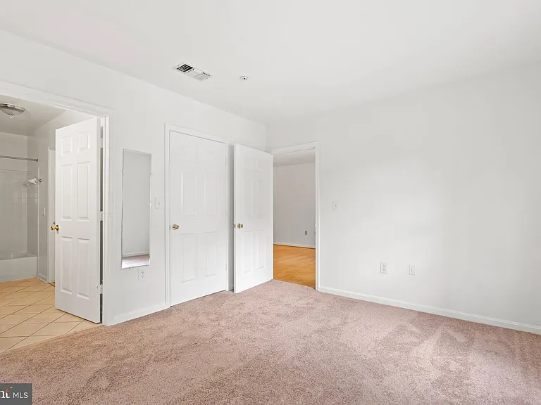 4525 Superior Sq #4525 — Photo 18