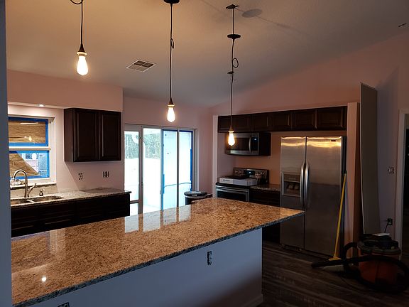 3rd image of 3356 Shalimar Cir