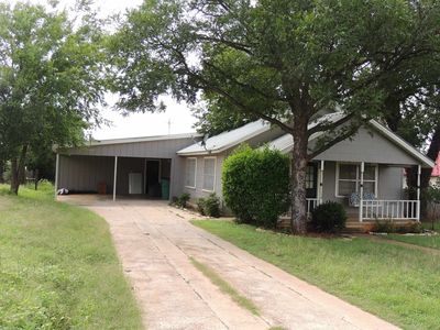 705 EXALL ST., Llano, TX, 78643