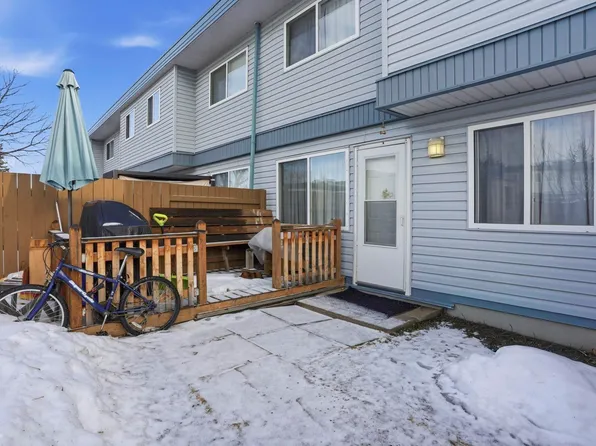 18305 89th Ave NW #16, Edmonton, AB T5T 1X2