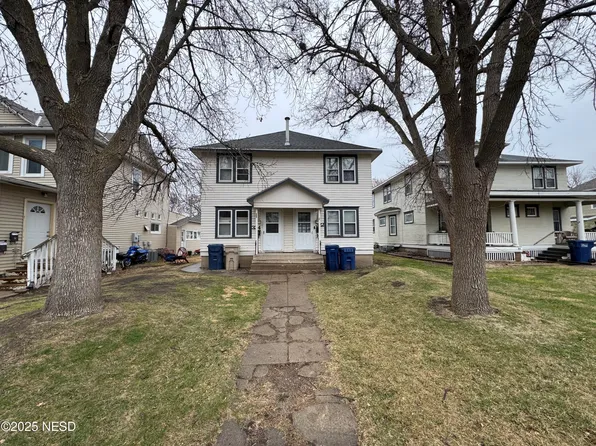 322-324 N Maple, Watertown, SD 57201