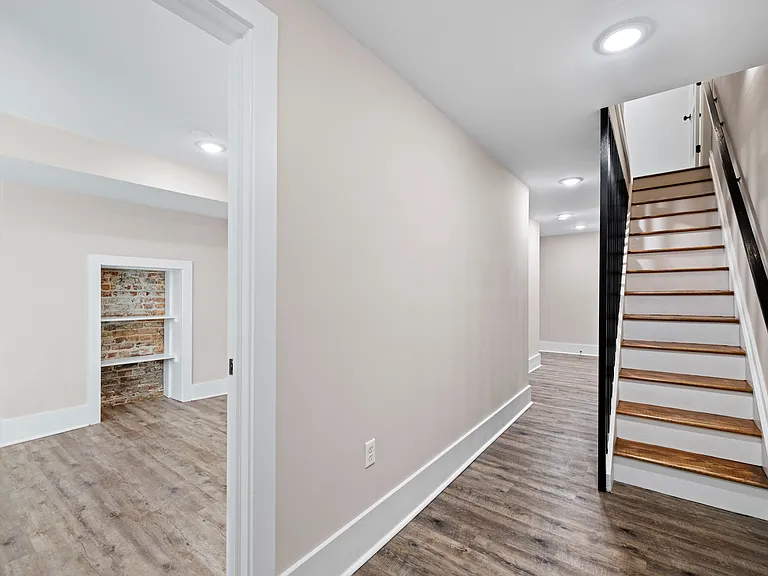 52 Q St NE #1 — Photo 25