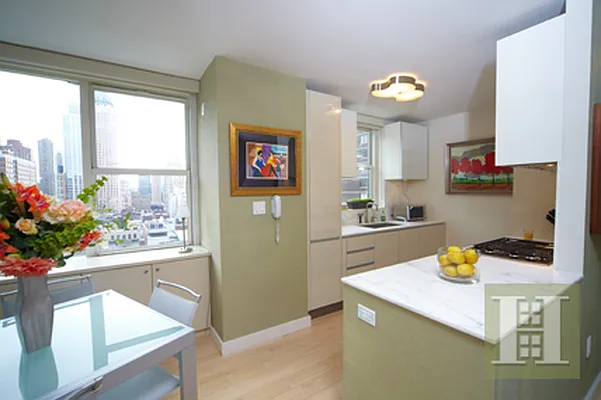 Rented by Halstead Real Estate | media 22