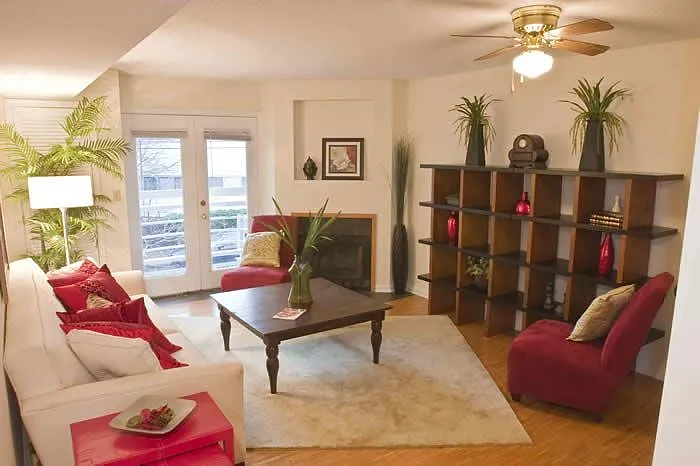 Davenport Apartments — Photo 16