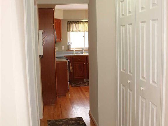 5th image of 5723 Glen Creek Dr