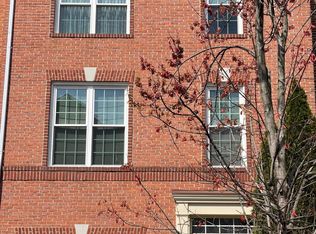 12972 Wood Crescent Cir, Herndon, VA 20171