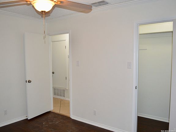 4th image of 13810 Crested Point
