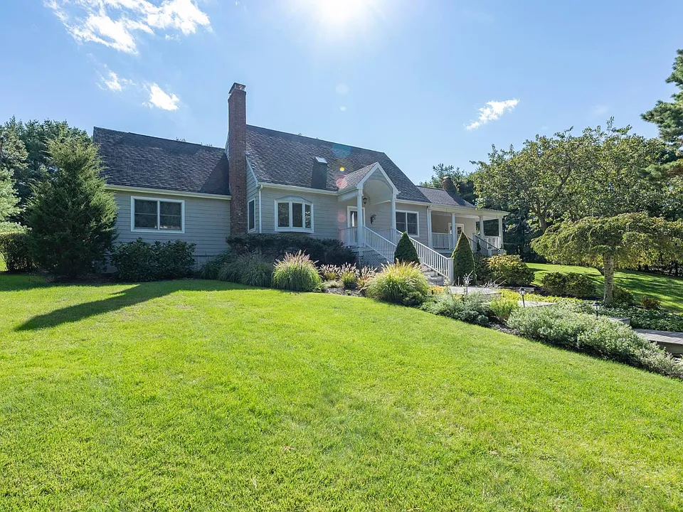 60 Lower 7 Ponds Rd