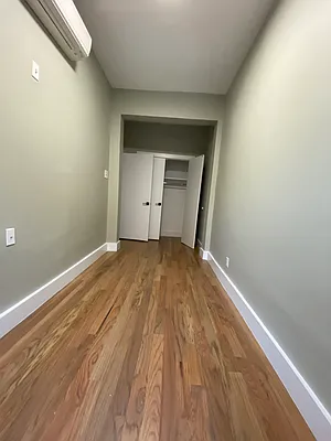 Rented by Nooklyn NYC LLC | media 43