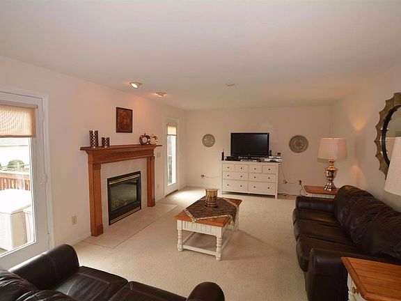 5th image of 9939 Stonebridge Way
