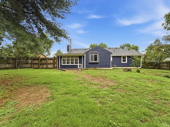 5th image of 118 Orchard Valley Cir