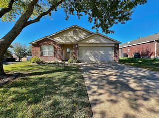 1901 Berkeley Dr, Glenn Heights, TX 75154