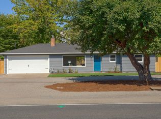 722 S Royal Ave, Eagle Point, OR 97524