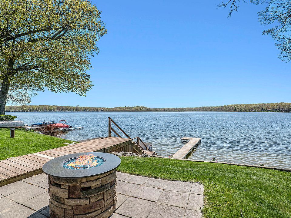 22745 Lake Dr, Pierson, MI 49339 Zillow