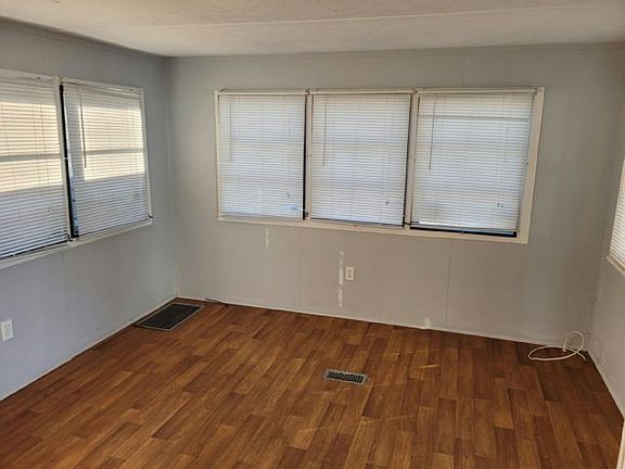 2nd image of 2850 New Tampa Hwy #51