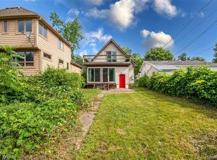 6903 Dandison Blvd, West Bloomfield, MI 48324