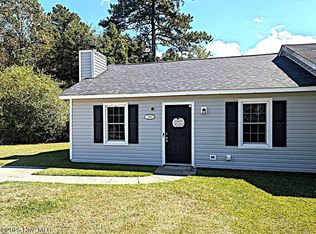 206 Hickory Grove Dr, Jacksonville, NC 28546