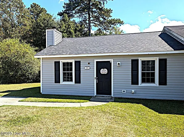 206 Hickory Grove Drive, Jacksonville, NC 28546
