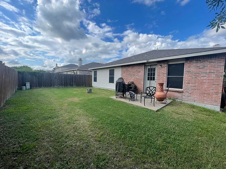 9013 Fremont Trl — Photo 33