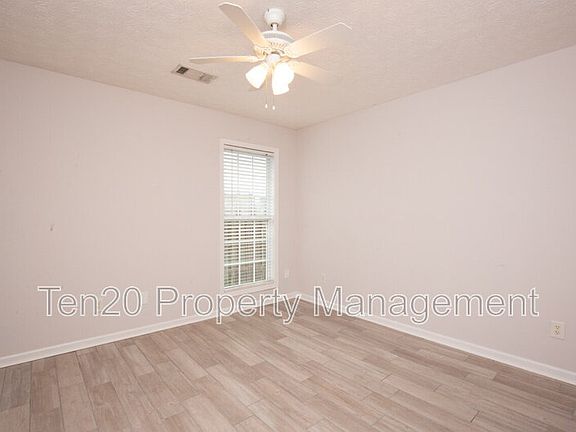 3rd image of 6020 White Pine Dr