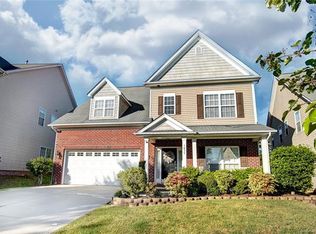 1035 Yellow Daisy Dr, Matthews, NC 28104